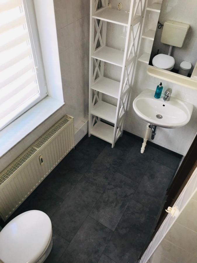 "Casa20200" 2 X Apartments Je 150Qm Fuer Business, Familien, Gruppen, Handwerker 15Min Von Berlin, Erdbeerhof, Outlet B5, 5Min Vom See Falkensee !! 2 Apartment Each 150Qm For Business , Families 15Min From Berlin!! المظهر الخارجي الصورة
