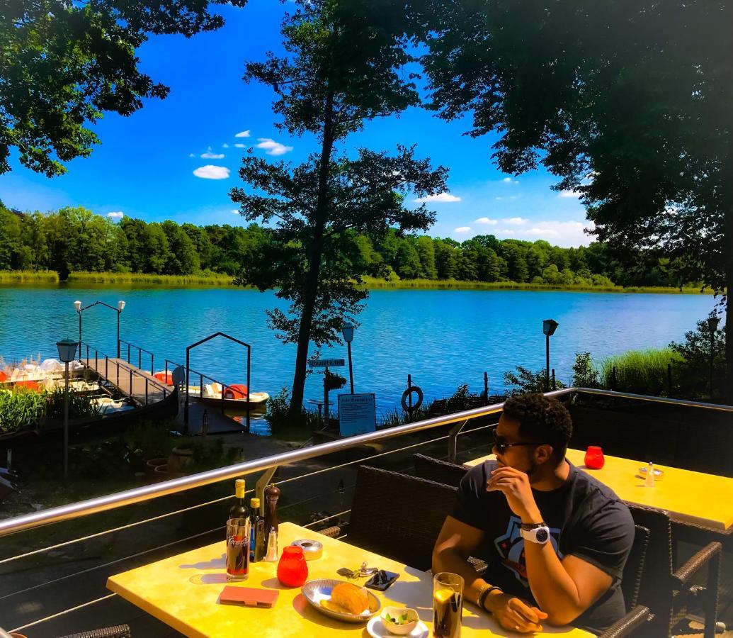 "Casa20200" 2 X Apartments Je 150Qm Fuer Business, Familien, Gruppen, Handwerker 15Min Von Berlin, Erdbeerhof, Outlet B5, 5Min Vom See Falkensee !! 2 Apartment Each 150Qm For Business , Families 15Min From Berlin!! المظهر الخارجي الصورة