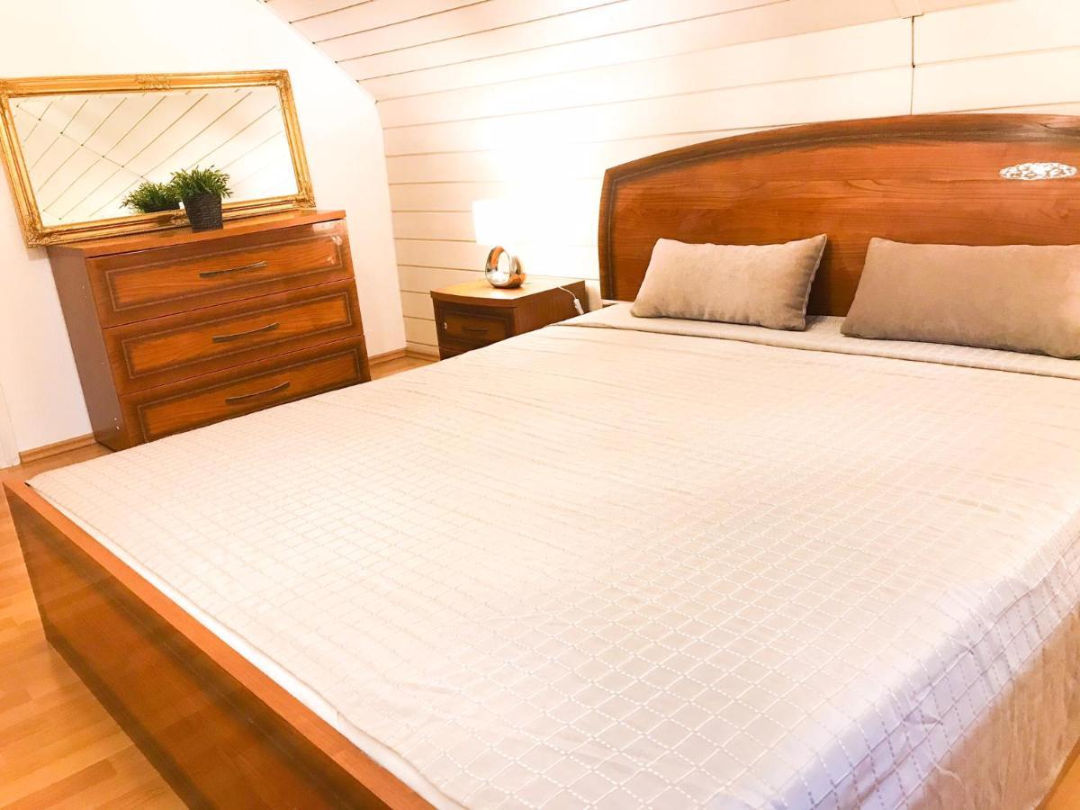 "Casa20200" 2 X Apartments Je 150Qm Fuer Business, Familien, Gruppen, Handwerker 15Min Von Berlin, Erdbeerhof, Outlet B5, 5Min Vom See Falkensee !! 2 Apartment Each 150Qm For Business , Families 15Min From Berlin!! المظهر الخارجي الصورة