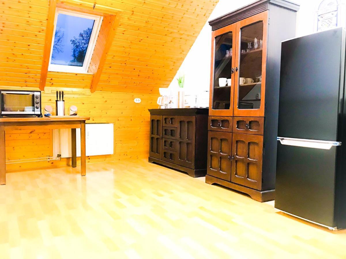 "Casa20200" 2 X Apartments Je 150Qm Fuer Business, Familien, Gruppen, Handwerker 15Min Von Berlin, Erdbeerhof, Outlet B5, 5Min Vom See Falkensee !! 2 Apartment Each 150Qm For Business , Families 15Min From Berlin!! المظهر الخارجي الصورة