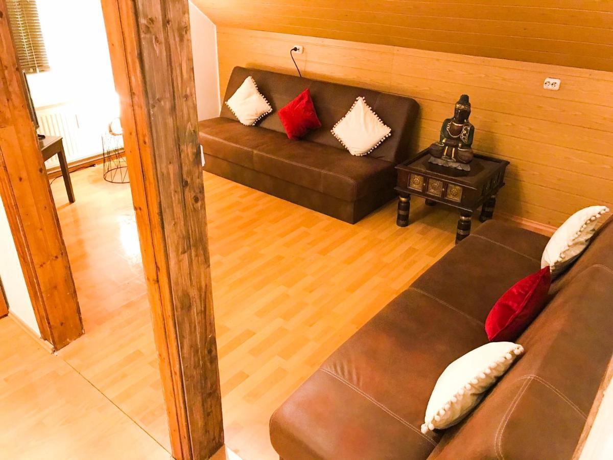 "Casa20200" 2 X Apartments Je 150Qm Fuer Business, Familien, Gruppen, Handwerker 15Min Von Berlin, Erdbeerhof, Outlet B5, 5Min Vom See Falkensee !! 2 Apartment Each 150Qm For Business , Families 15Min From Berlin!! المظهر الخارجي الصورة