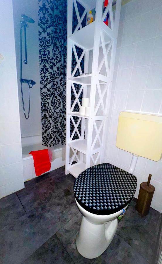 "Casa20200" 2 X Apartments Je 150Qm Fuer Business, Familien, Gruppen, Handwerker 15Min Von Berlin, Erdbeerhof, Outlet B5, 5Min Vom See Falkensee !! 2 Apartment Each 150Qm For Business , Families 15Min From Berlin!! المظهر الخارجي الصورة